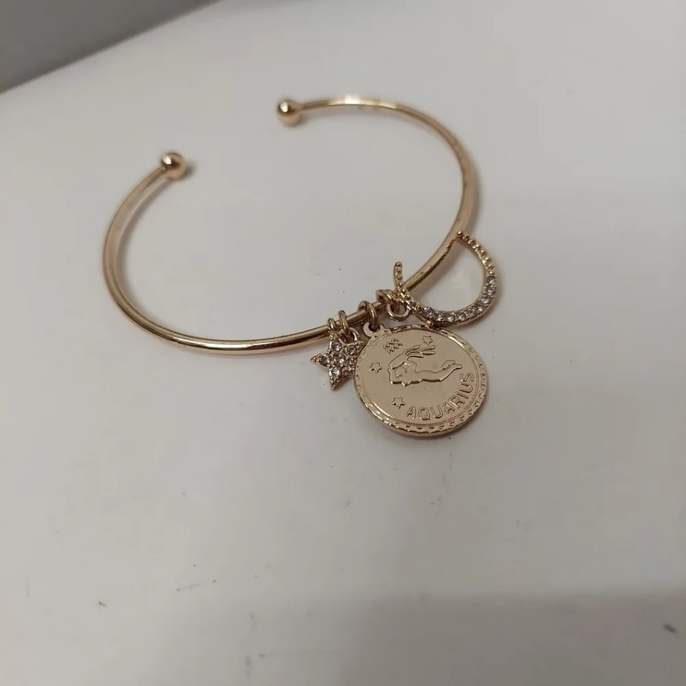 Cloud & Stone Aquarius Constellation Zodiac Sign Open Bangle Bracelet Gold Tone - Picture 4 of 7